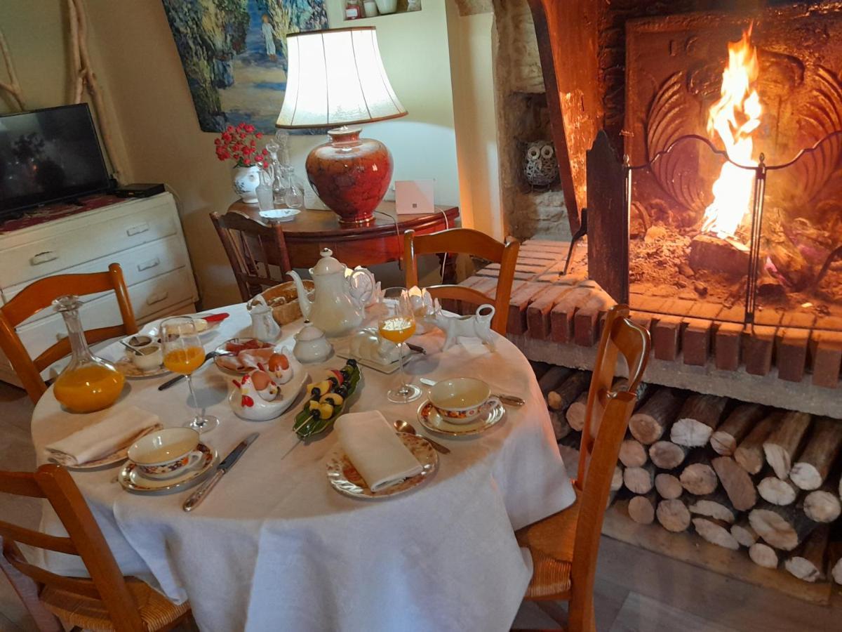 Bed and Breakfast Aux Glycines Marcilly-Ogny Экстерьер фото