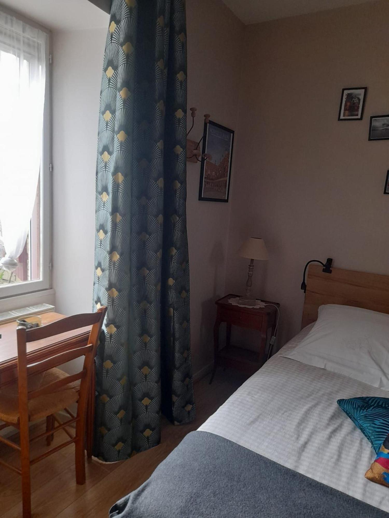 Bed and Breakfast Aux Glycines Marcilly-Ogny Экстерьер фото